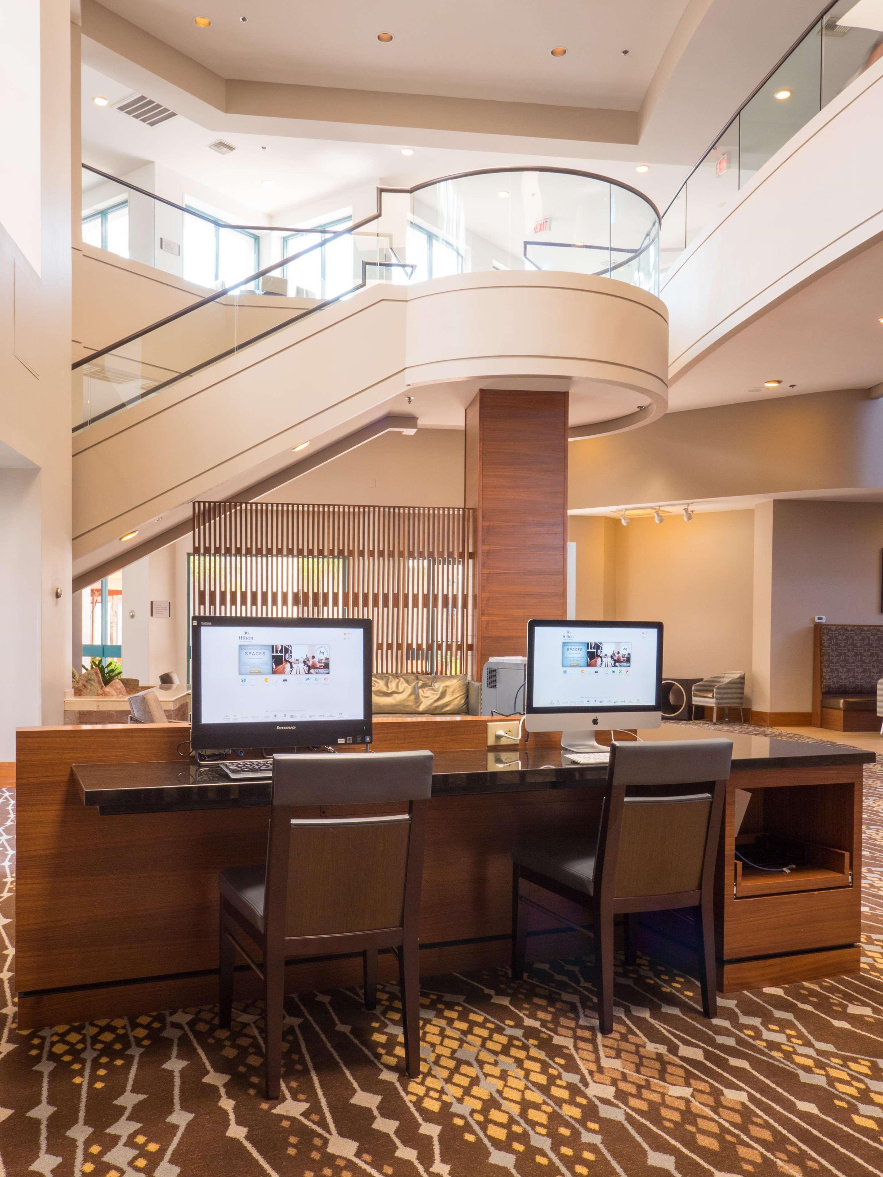 Hilton Phoenix Airport Exteriör bild