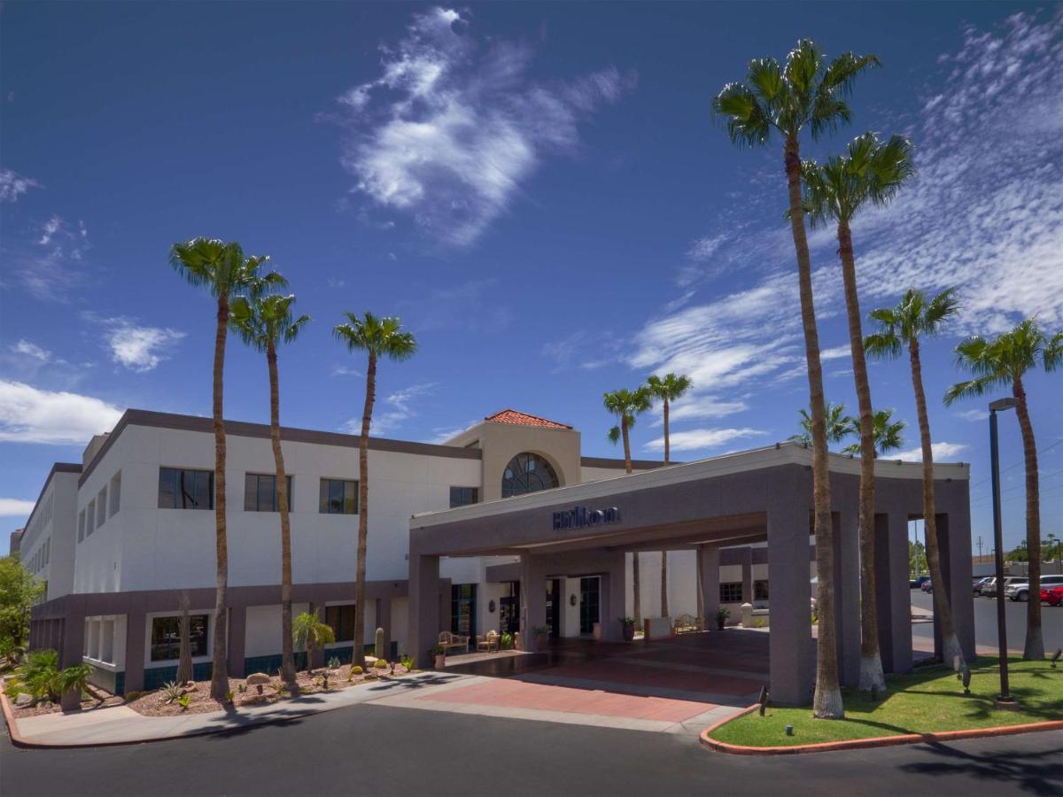 Hilton Phoenix Airport Exteriör bild