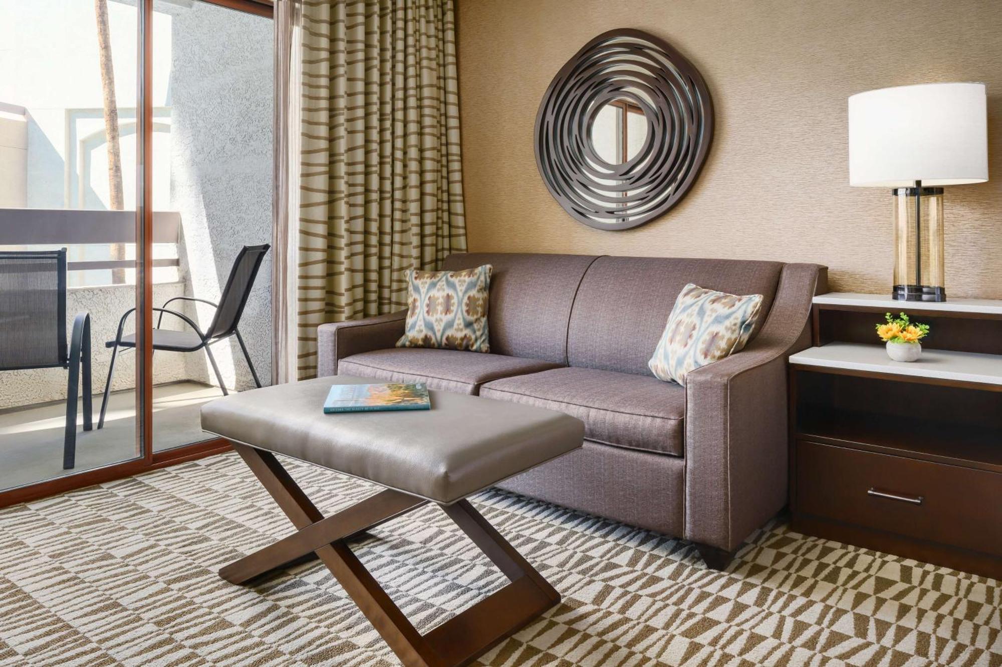 Hilton Phoenix Airport Exteriör bild