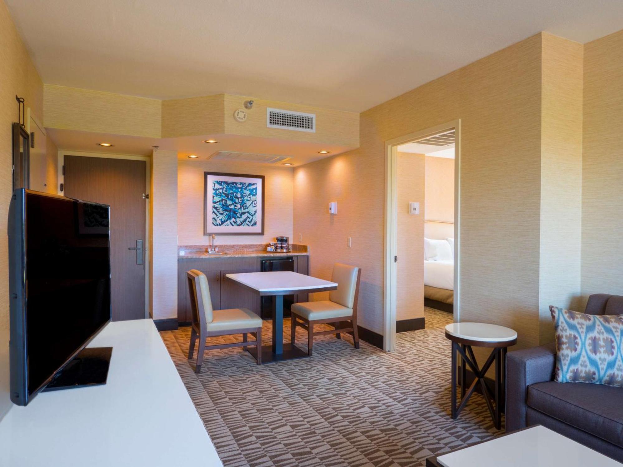 Hilton Phoenix Airport Exteriör bild
