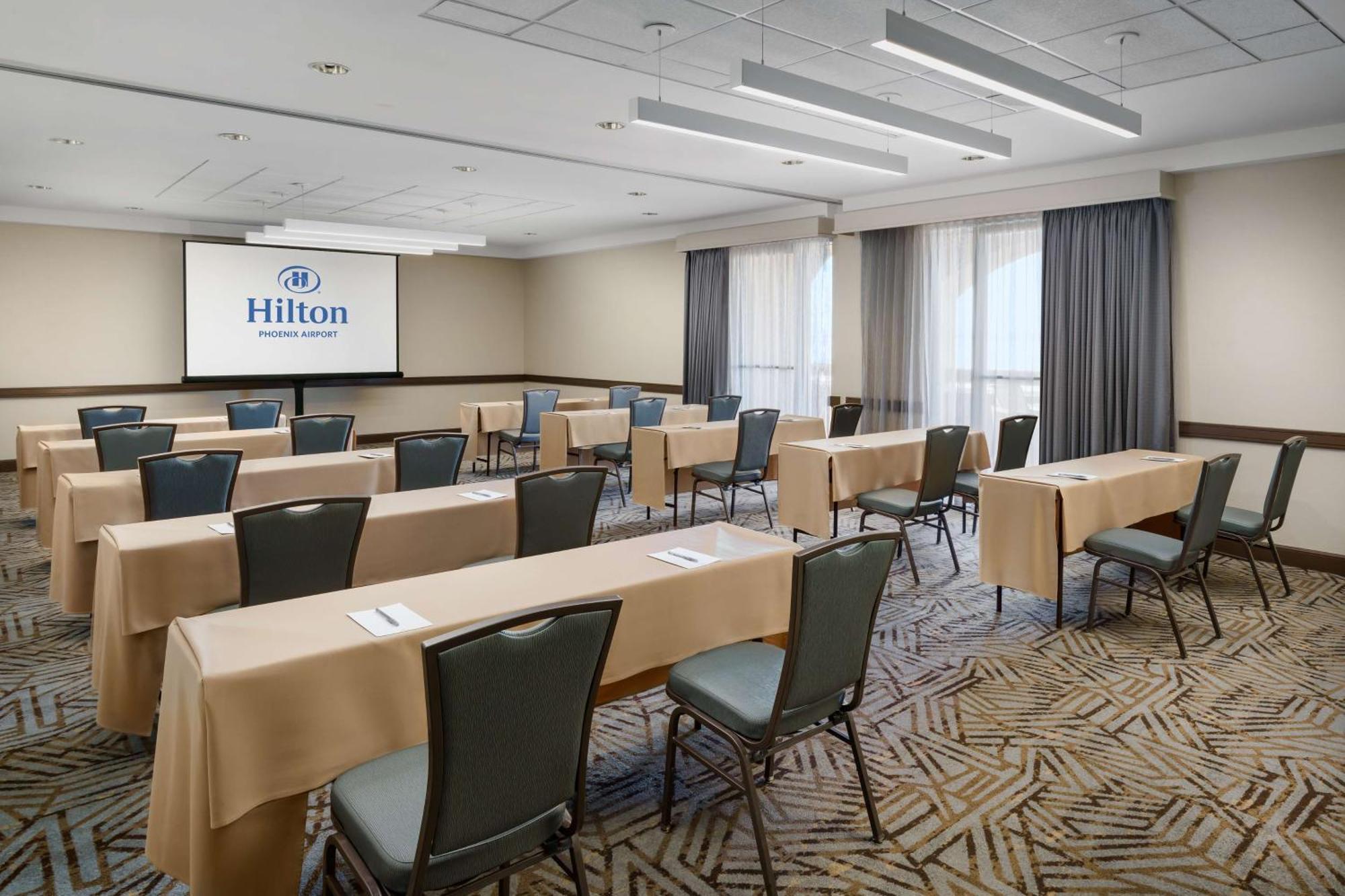 Hilton Phoenix Airport Exteriör bild